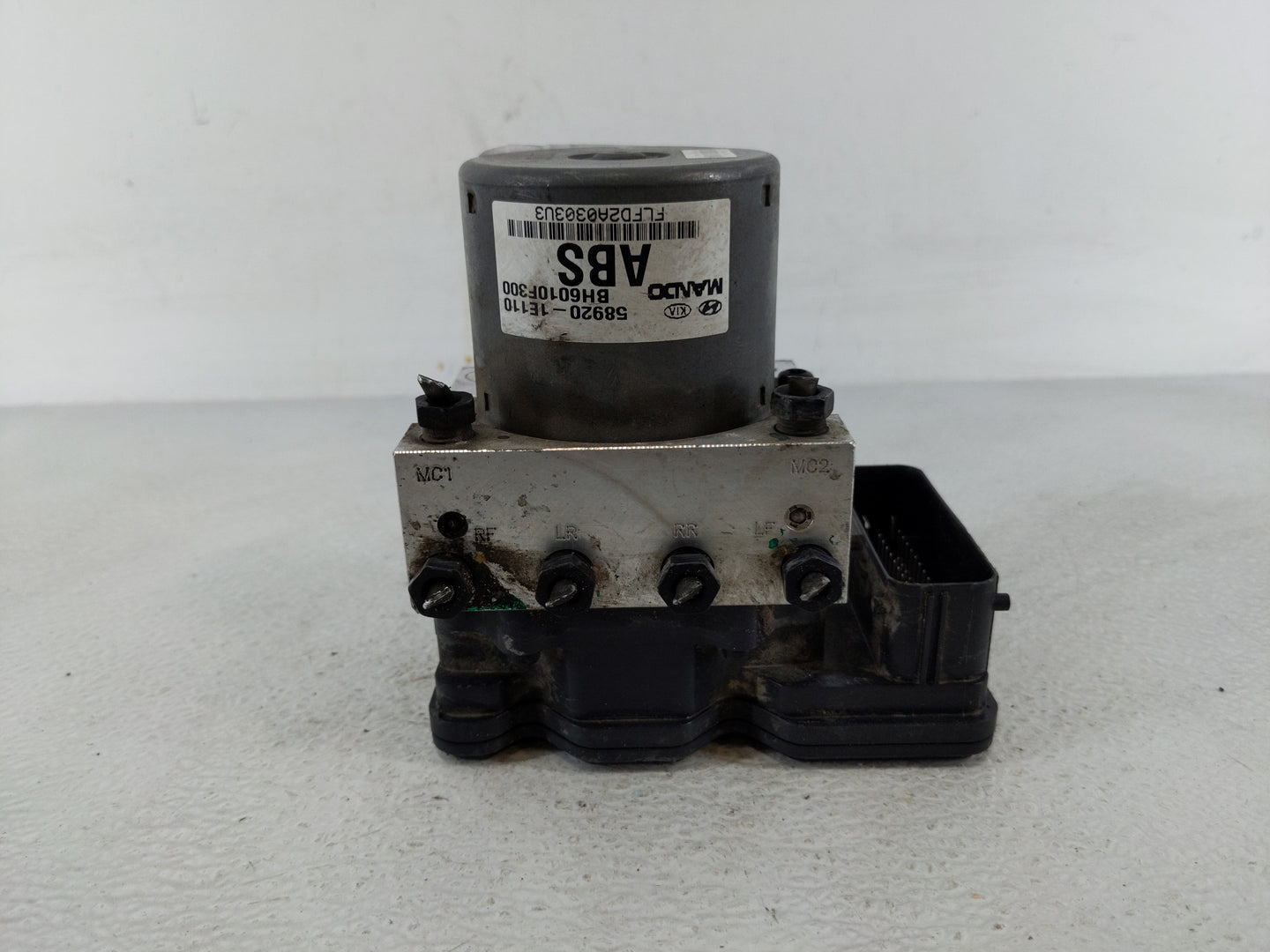 2010-2011 Kia Rio ABS Pump Control Module Replacement P/N:58920-1E110 Fits Fits 2009 2010 2011 OEM Used Auto Parts - Oemused