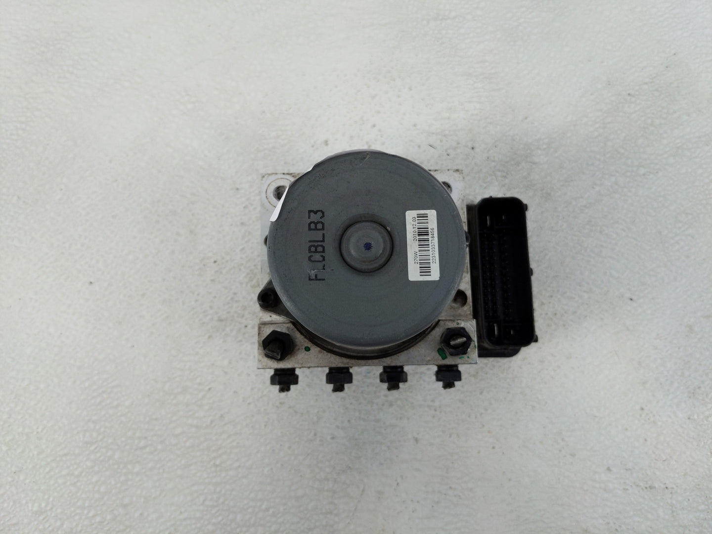 2010-2011 Kia Rio ABS Pump Control Module Replacement P/N:58920-1E110 Fits Fits 2009 2010 2011 OEM Used Auto Parts - Oemused