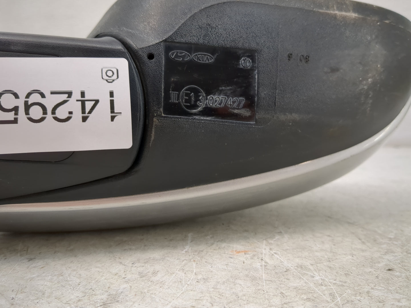 2010-2011 Kia Rio Passenger Side View Mirror - Right Door Mirror OEM Used - Oemusedautoparts1.com