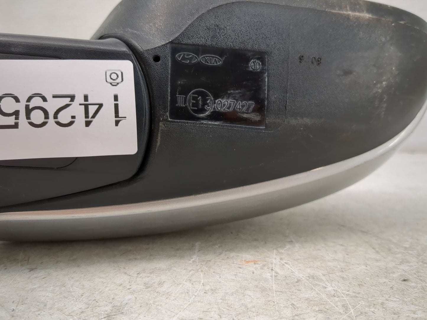 2010-2011 Kia Rio Passenger Side View Mirror - Right Door Mirror OEM Used - Oemusedautoparts1.com