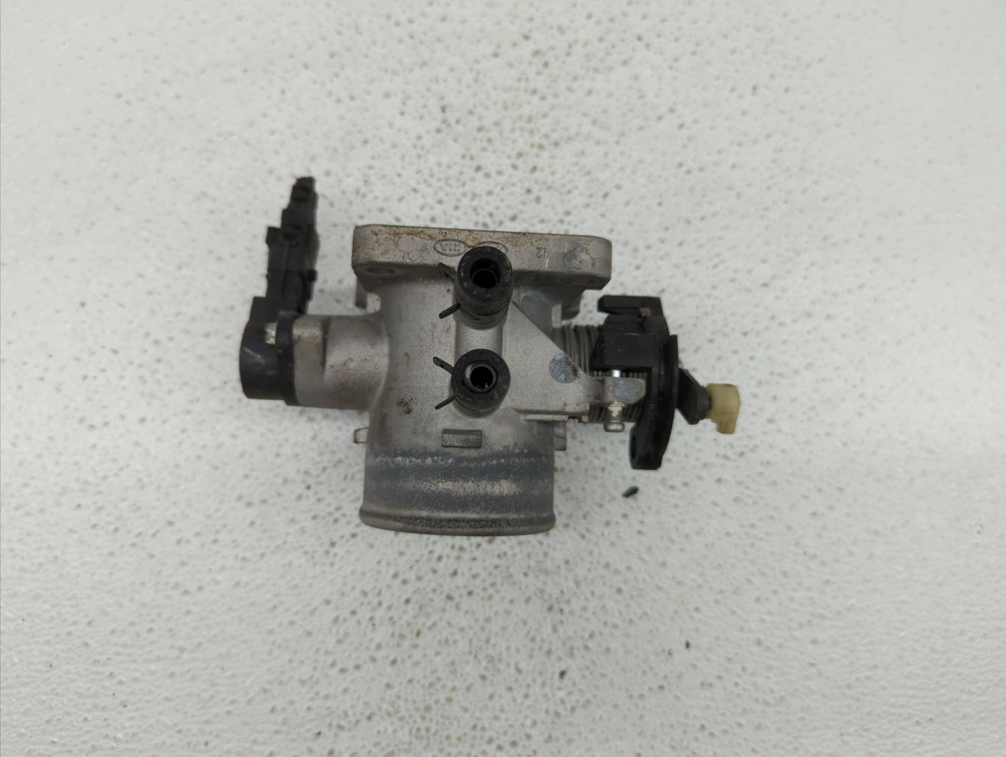 2006-2011 Kia Rio Throttle Body P/N:35170-26900 35100-26860 Fits Fits 2006 2007 2008 2009 2010 2011 OEM Used Auto Parts - Oe