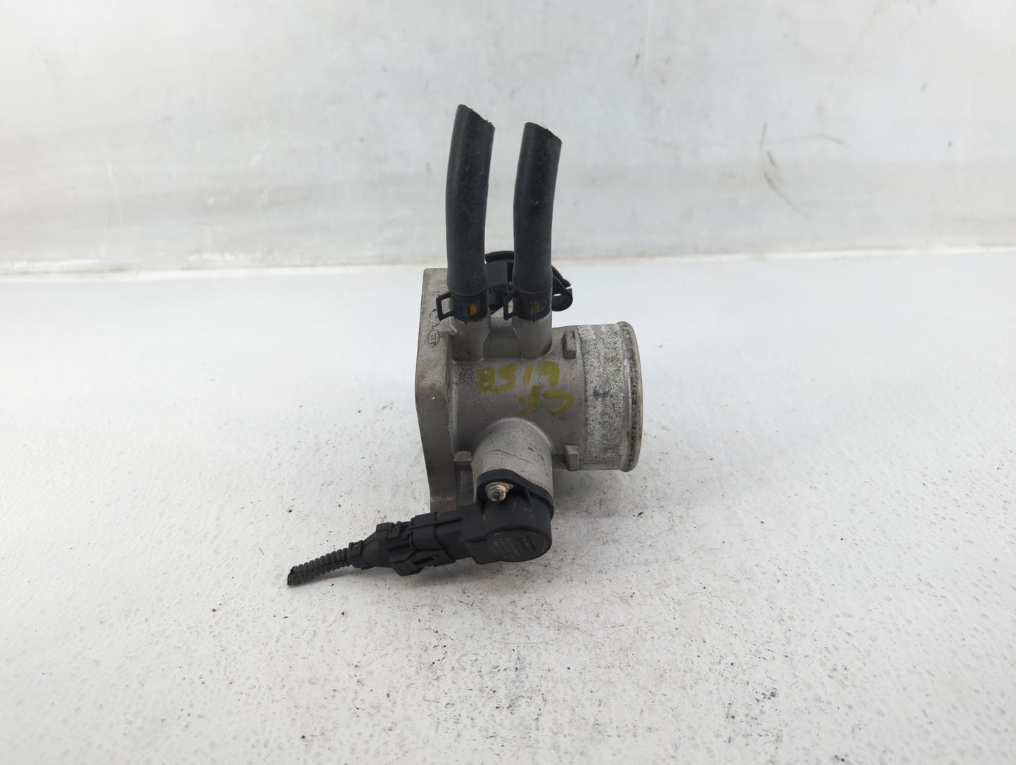 2006-2011 Kia Rio Throttle Body P/N:35170-26900 Fits Fits 2006 2007 2008 2009 2010 2011 OEM Used Auto Parts - Oemusedautopar