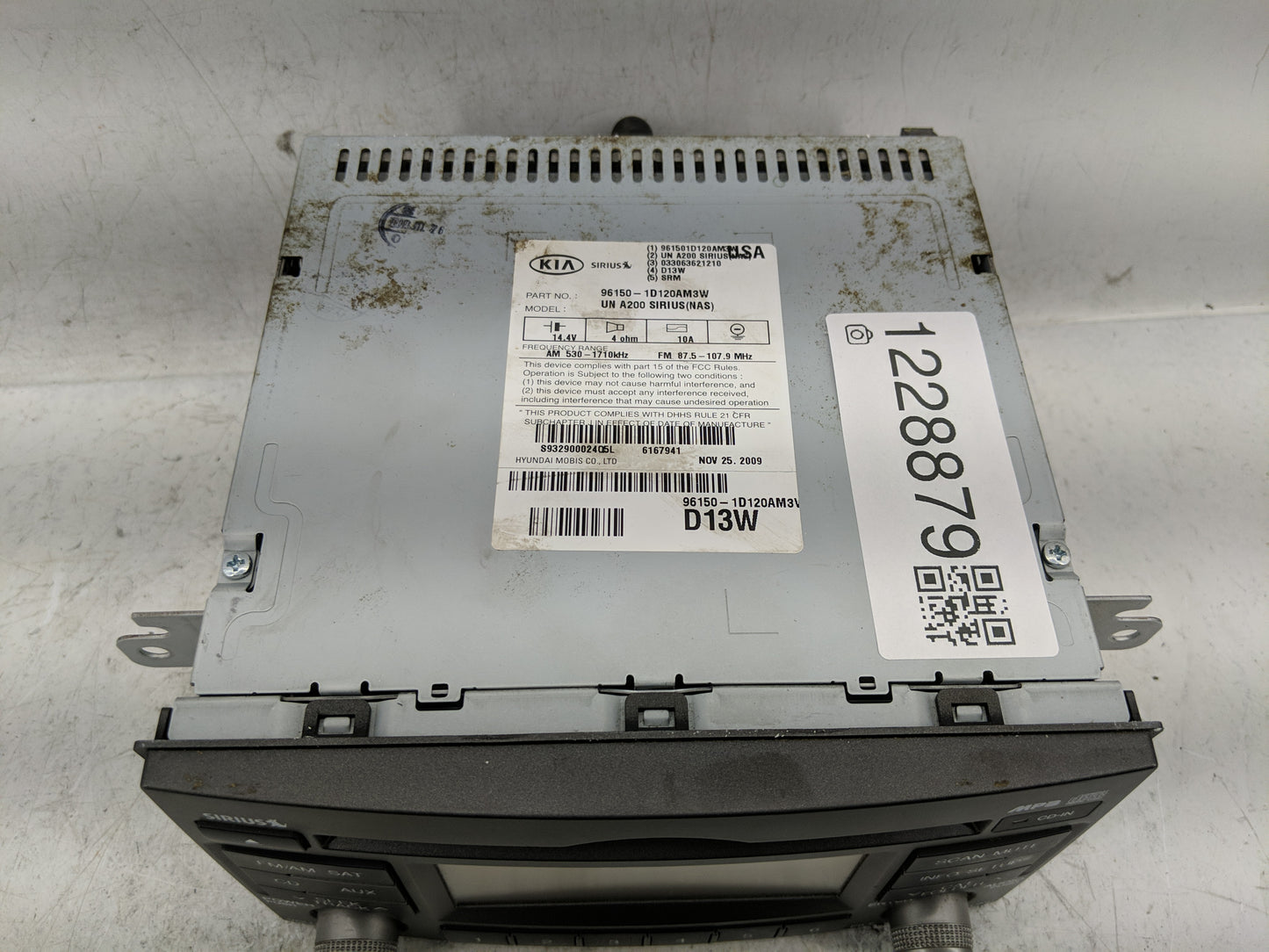 2010 Kia Rondo Radio AM FM Cd Player Receiver Replacement Fits OEM Used Auto Parts - Oemusedautoparts1.com