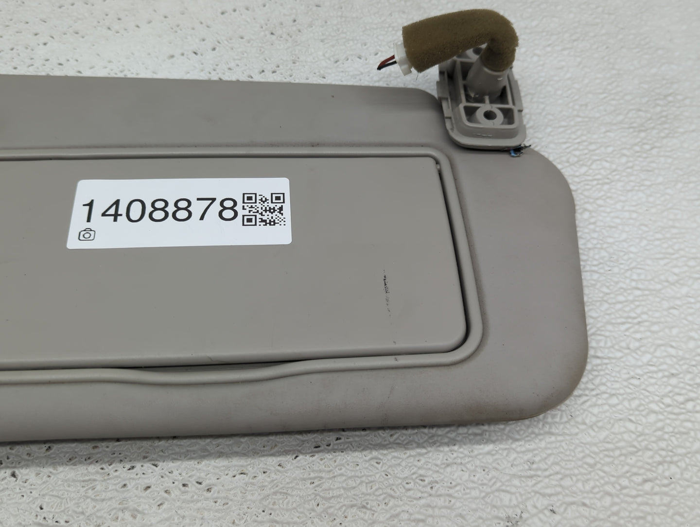 2007-2012 Kia Rondo Sun Visor Shade Replacement Passenger Right Mirror Fits Fits 2007 2008 2009 2010 2011 2012 OEM Used Auto