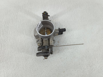 2010-2011 Kia Soul Throttle Body P/N:35170-26910 Fits Fits 2007 2008 2009 2010 2011 2012 OEM Used Auto Parts - Oemusedautopa