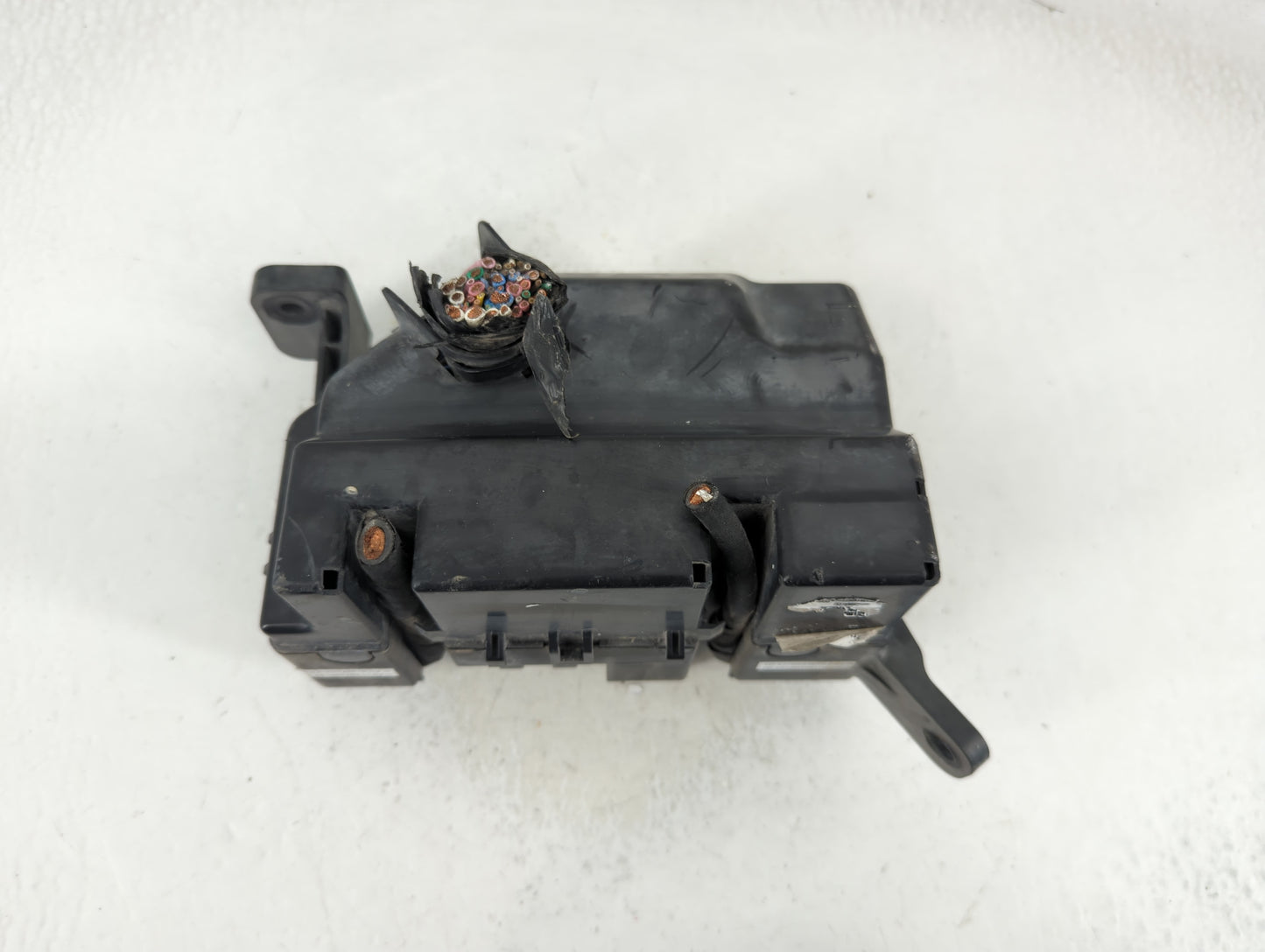 2010-2011 Kia Soul Fusebox Fuse Box Panel Relay Module P/N:91950-2K340 Fits Fits 2010 2011 OEM Used Auto Parts - Oemusedauto