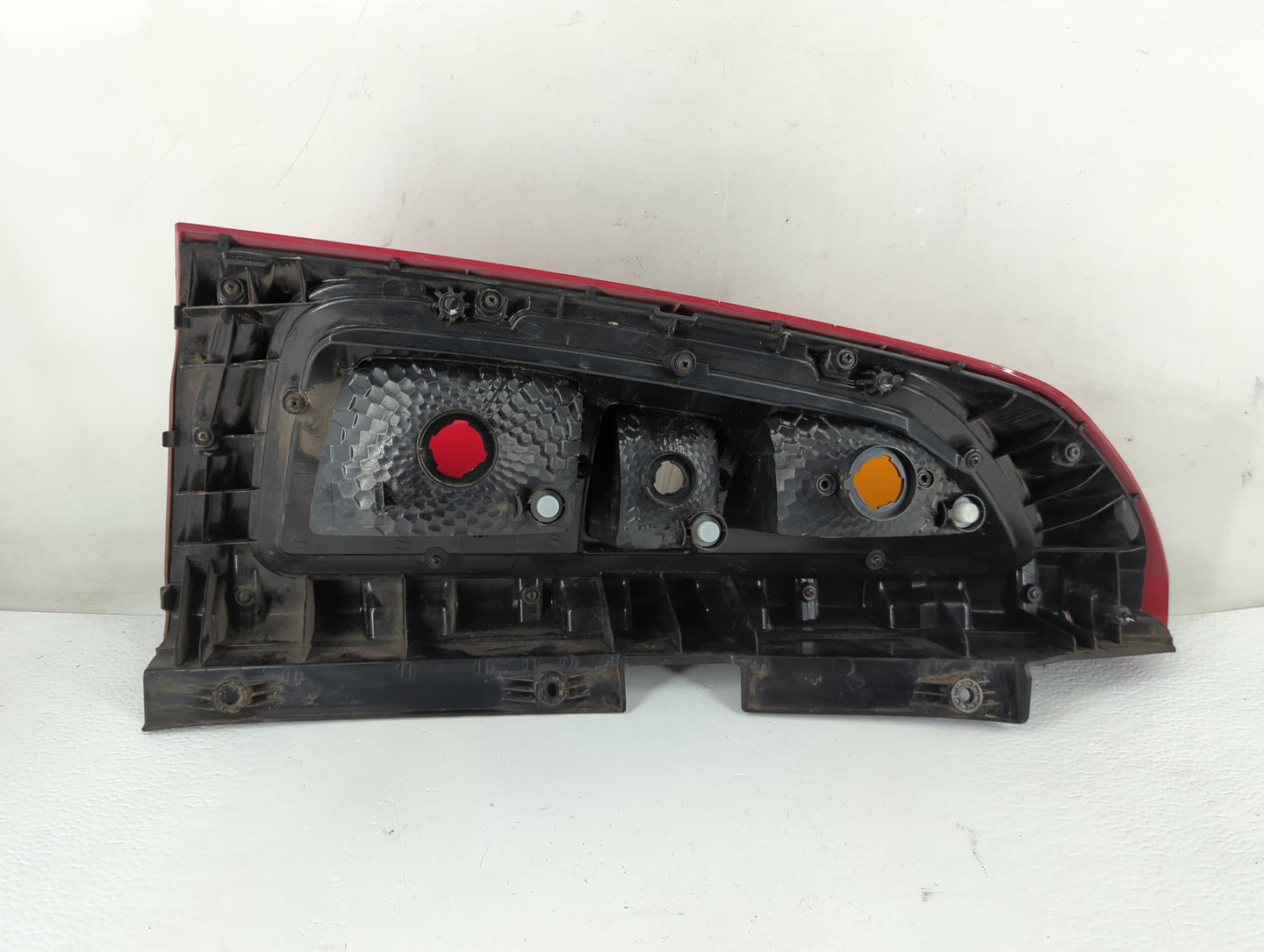 2010-2011 Kia Soul Tail Light Assembly Driver Left OEM Fits Fits 2010 2011 OEM Used Auto Parts - Oemusedautoparts1.com
