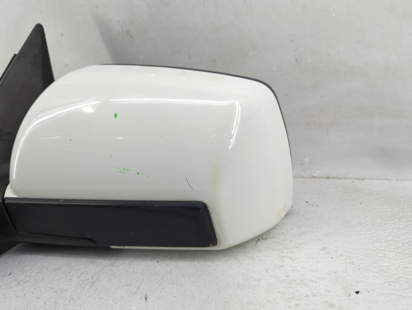2010-2013 Kia Soul Driver Side View Mirror - Left Door Mirror OEM Used - Oemusedautoparts1.com