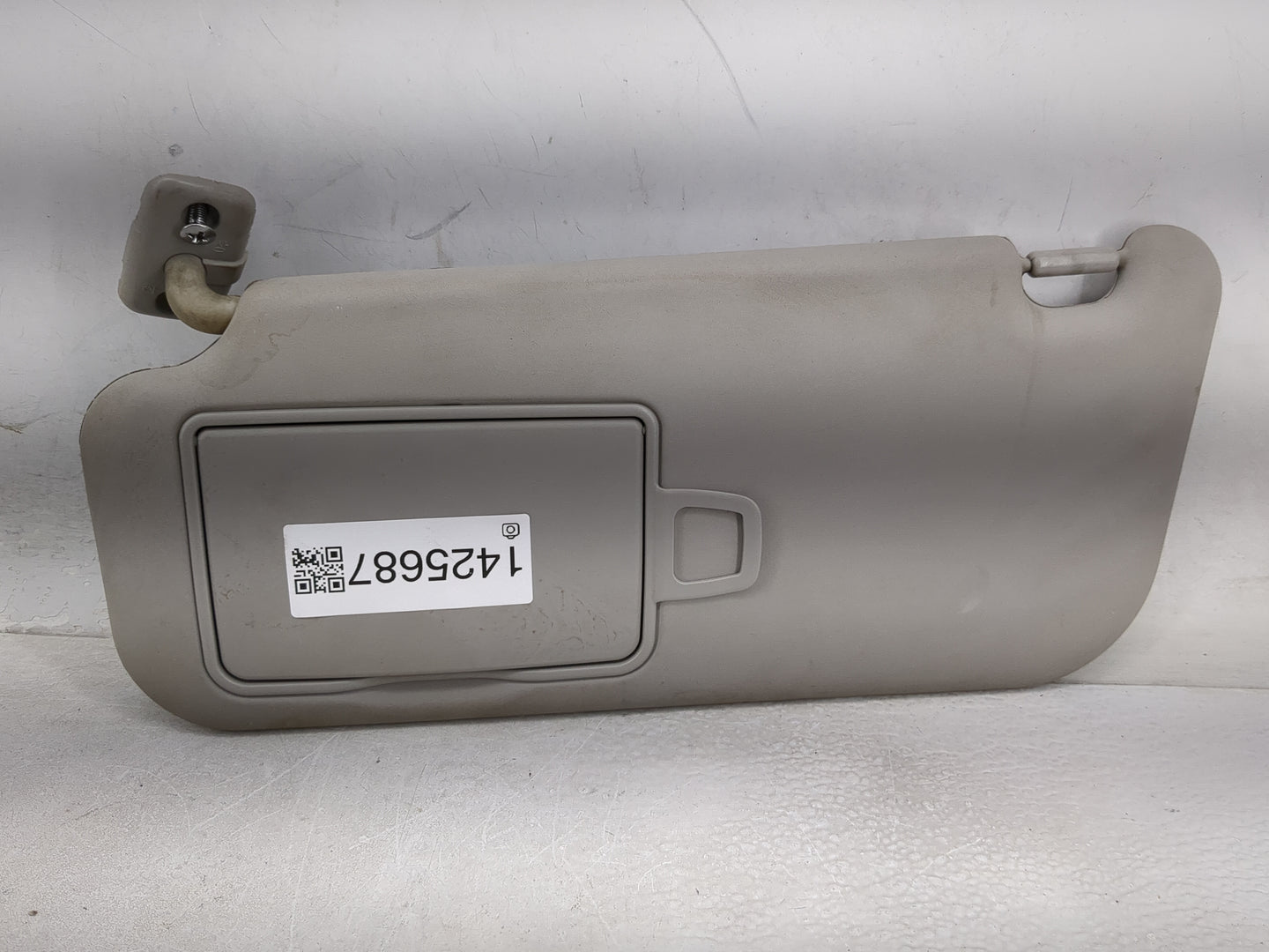 2010-2013 Kia Soul Sun Visor Shade Replacement Driver Left Mirror Fits Fits 2010 2011 2012 2013 OEM Used Auto Parts - Oemuse