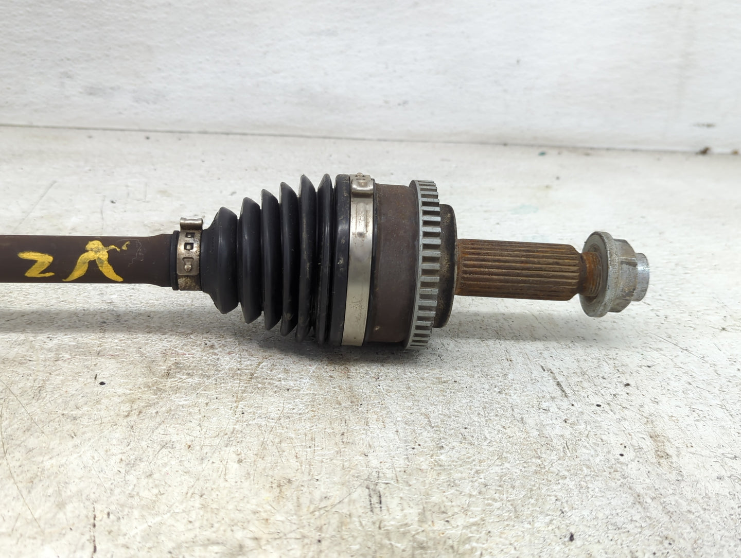 2010-2011 Kia Soul Axle Shaft Front Driver Cv C/v - Oemusedautoparts1.com