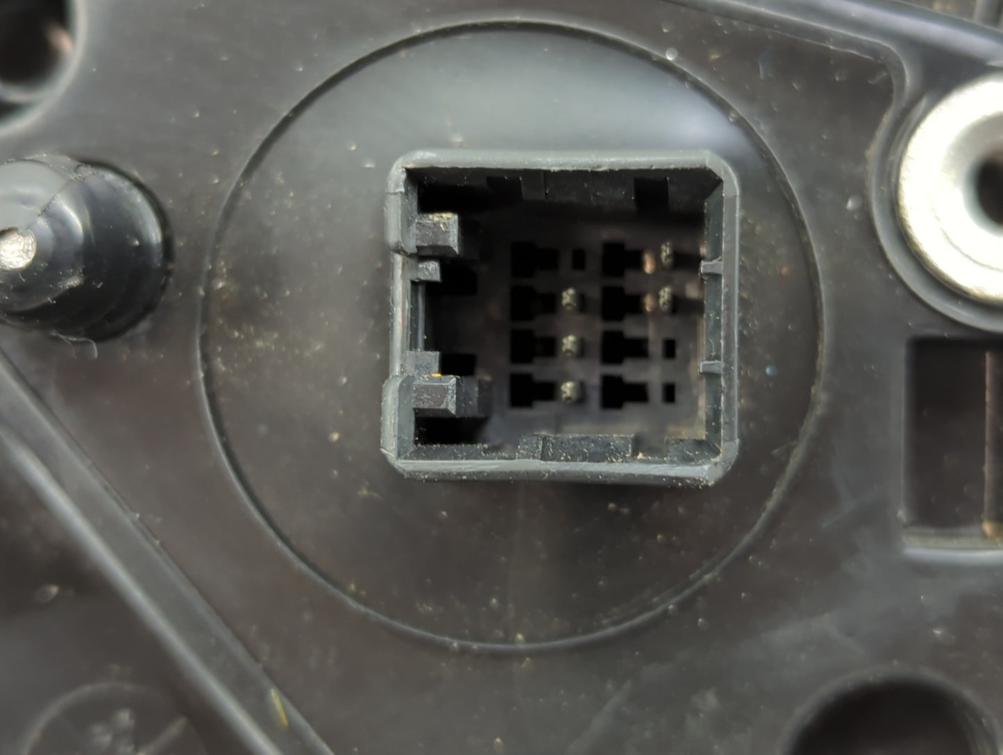 2010-2013 Kia Soul Passenger Side View Mirror - Right Door Mirror OEM Used - Oemusedautoparts1.com