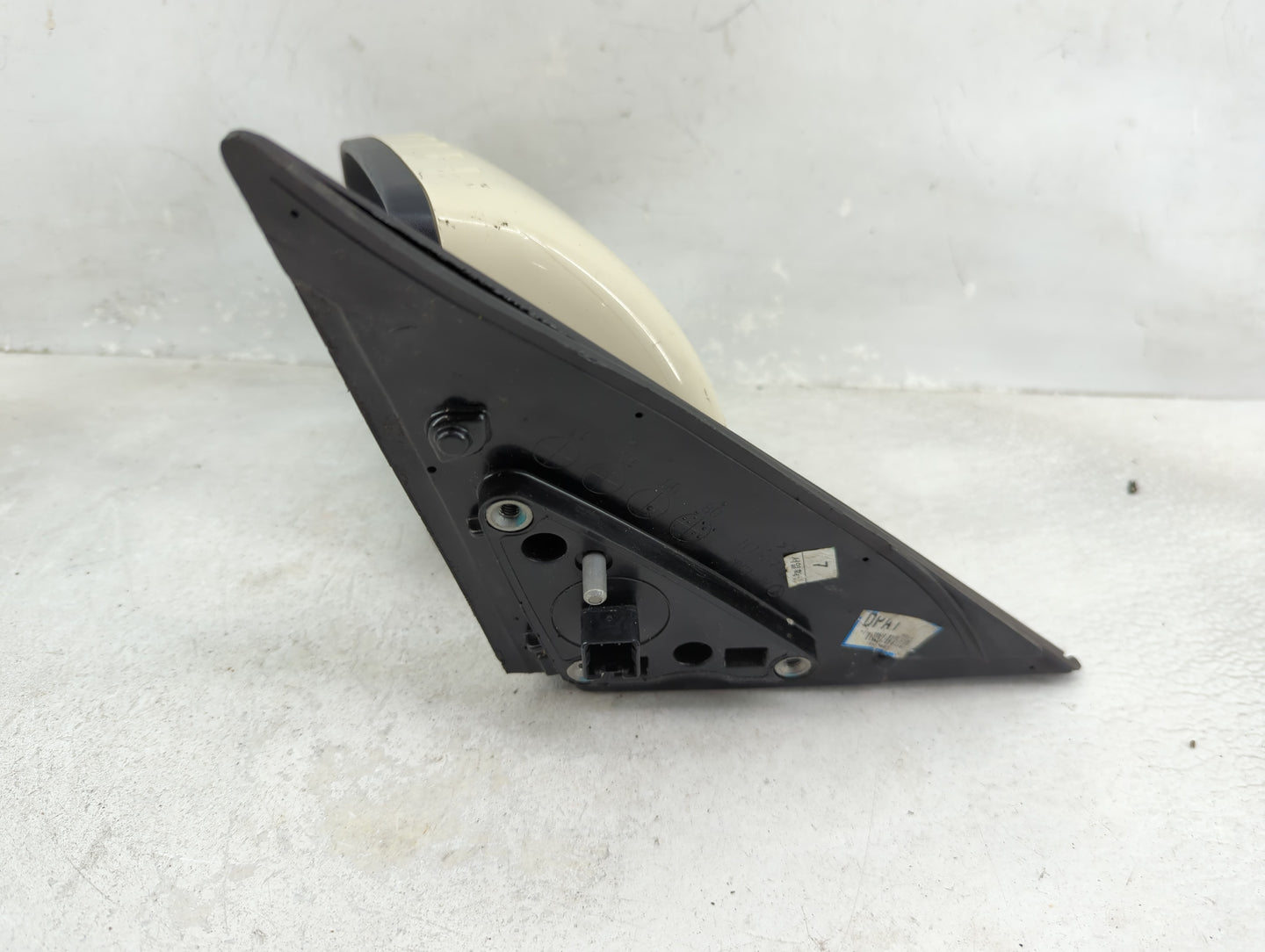2010-2013 Kia Soul Driver Side View Mirror - Left Door Mirror OEM Used - Oemusedautoparts1.com