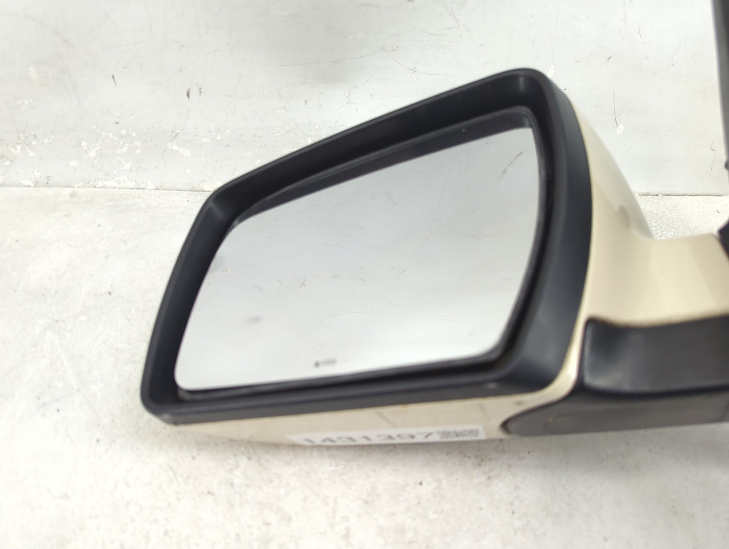 2010-2013 Kia Soul Driver Side View Mirror - Left Door Mirror OEM Used - Oemusedautoparts1.com