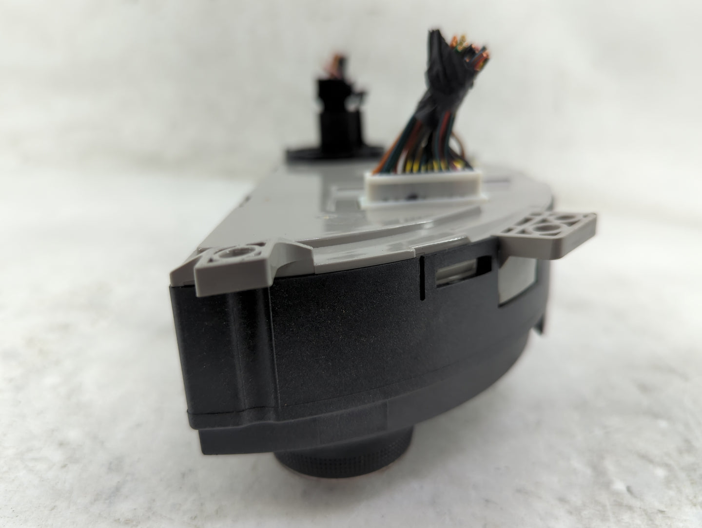2010-2011 Kia Soul Climate Control Module Temperature AC/Heater Replacement P/N:97250-2KXXX Fits Fits 2010 2011 OEM Used Aut