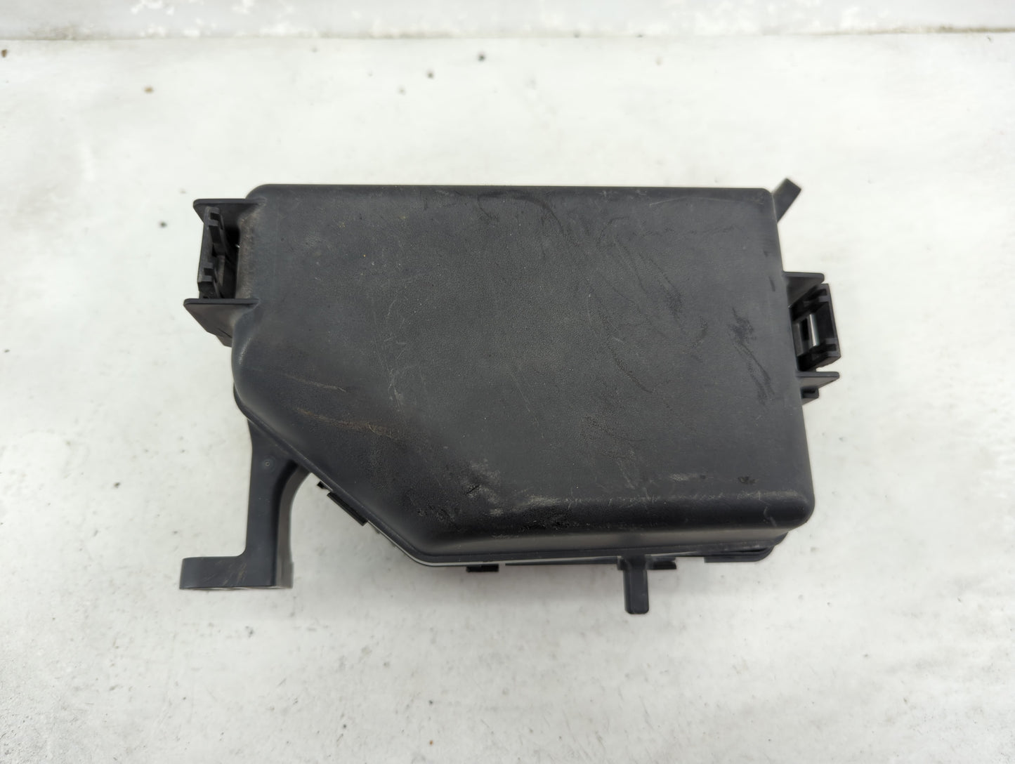 2010-2011 Kia Soul Fusebox Fuse Box Panel Relay Module P/N:91950-2K340 Fits Fits 2010 2011 OEM Used Auto Parts - Oemusedauto