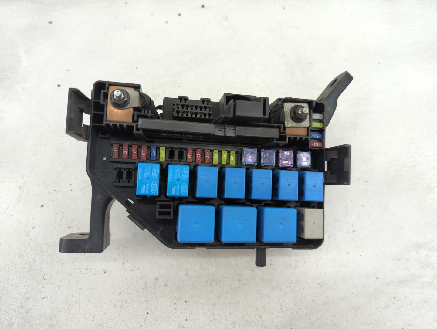 2010-2011 Kia Soul Fusebox Fuse Box Panel Relay Module P/N:91950-2K340 Fits Fits 2010 2011 OEM Used Auto Parts - Oemusedauto