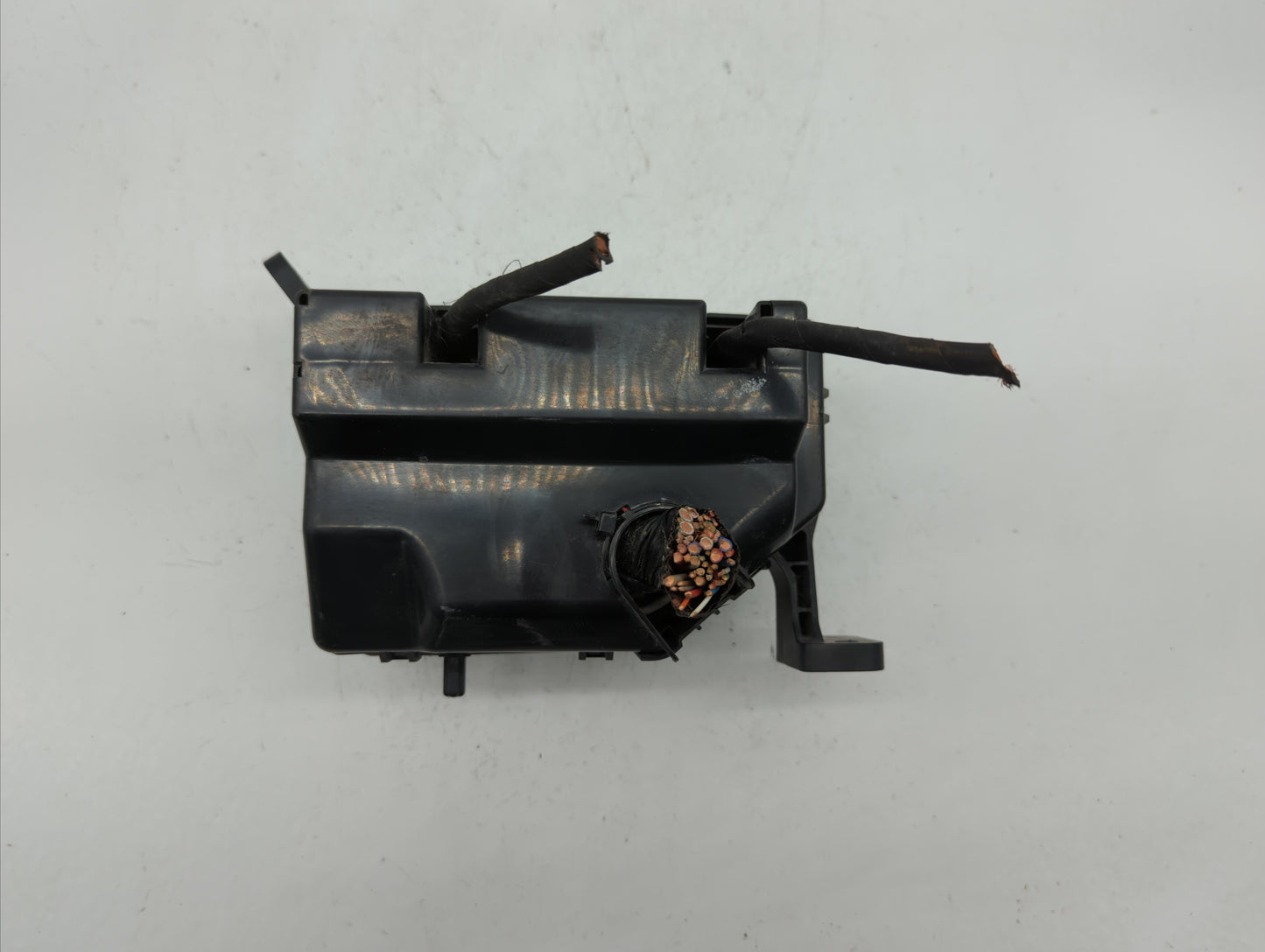 2010-2011 Kia Soul Fusebox Fuse Box Panel Relay Module Fits Fits 2010 2011 OEM Used Auto Parts - Oemusedautoparts1.com