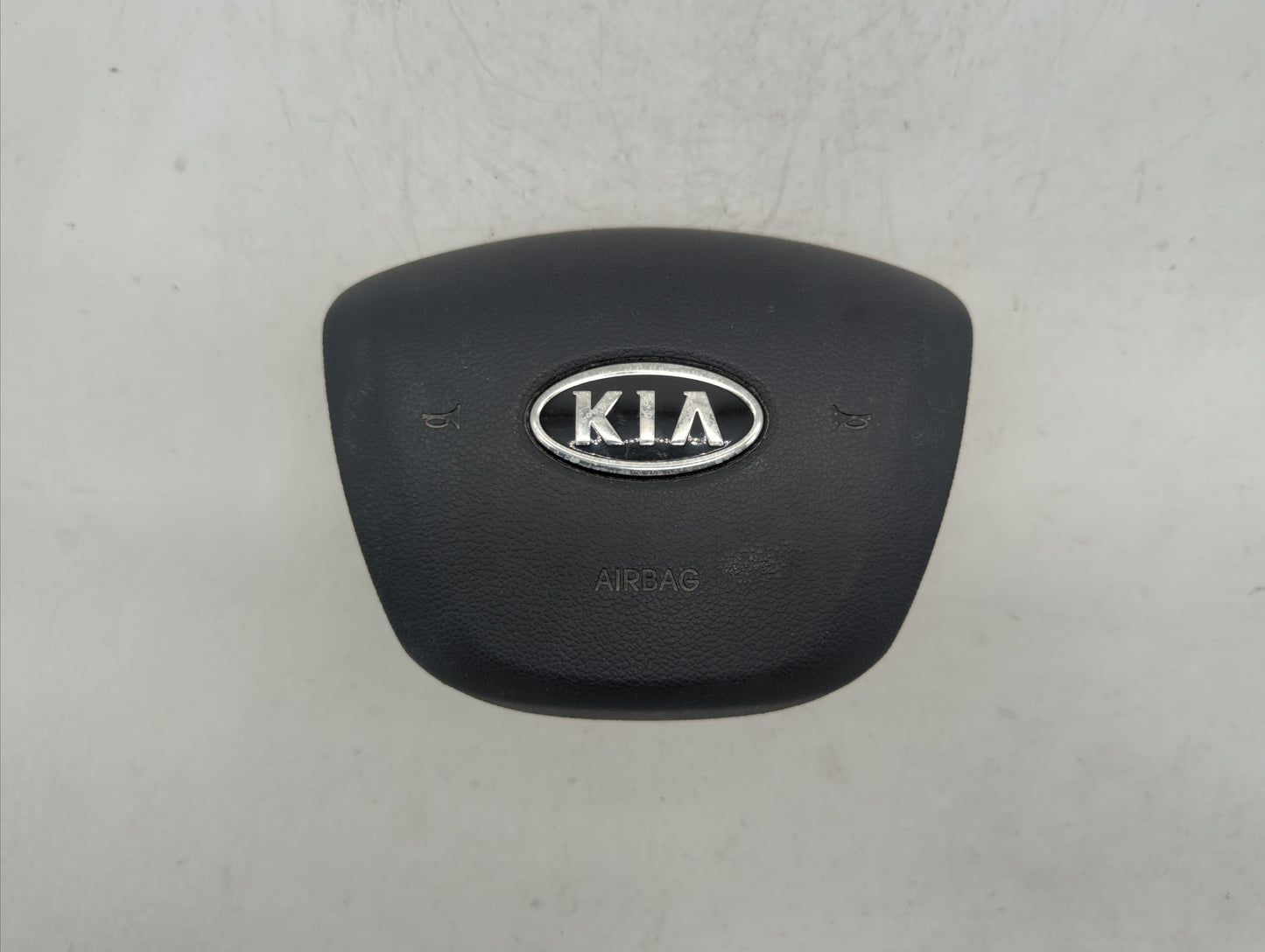 2010-2011 Kia Soul Air Bag Driver Left Steering Wheel Mounted P/N:BAM-PT1-1749 Fits Fits 2010 2011 OEM Used Auto Parts - Oem