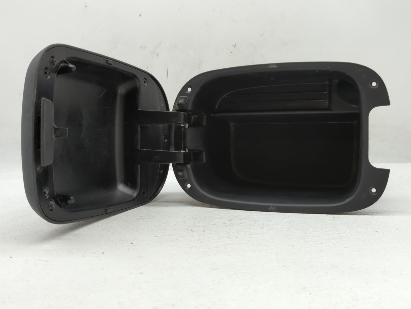 2010 Kia Soul Center Console Armrest Cover Lid - Oemusedautoparts1.com