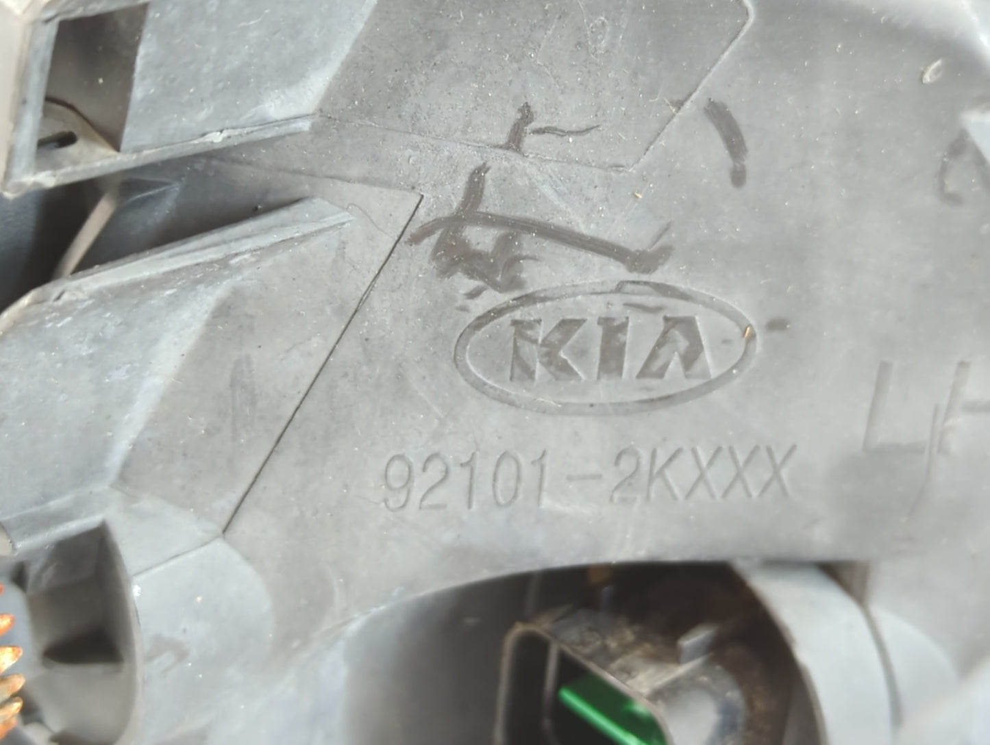 2010-2011 Kia Soul Driver Left Oem Head Light Headlight Lamp - Oemusedautoparts1.com