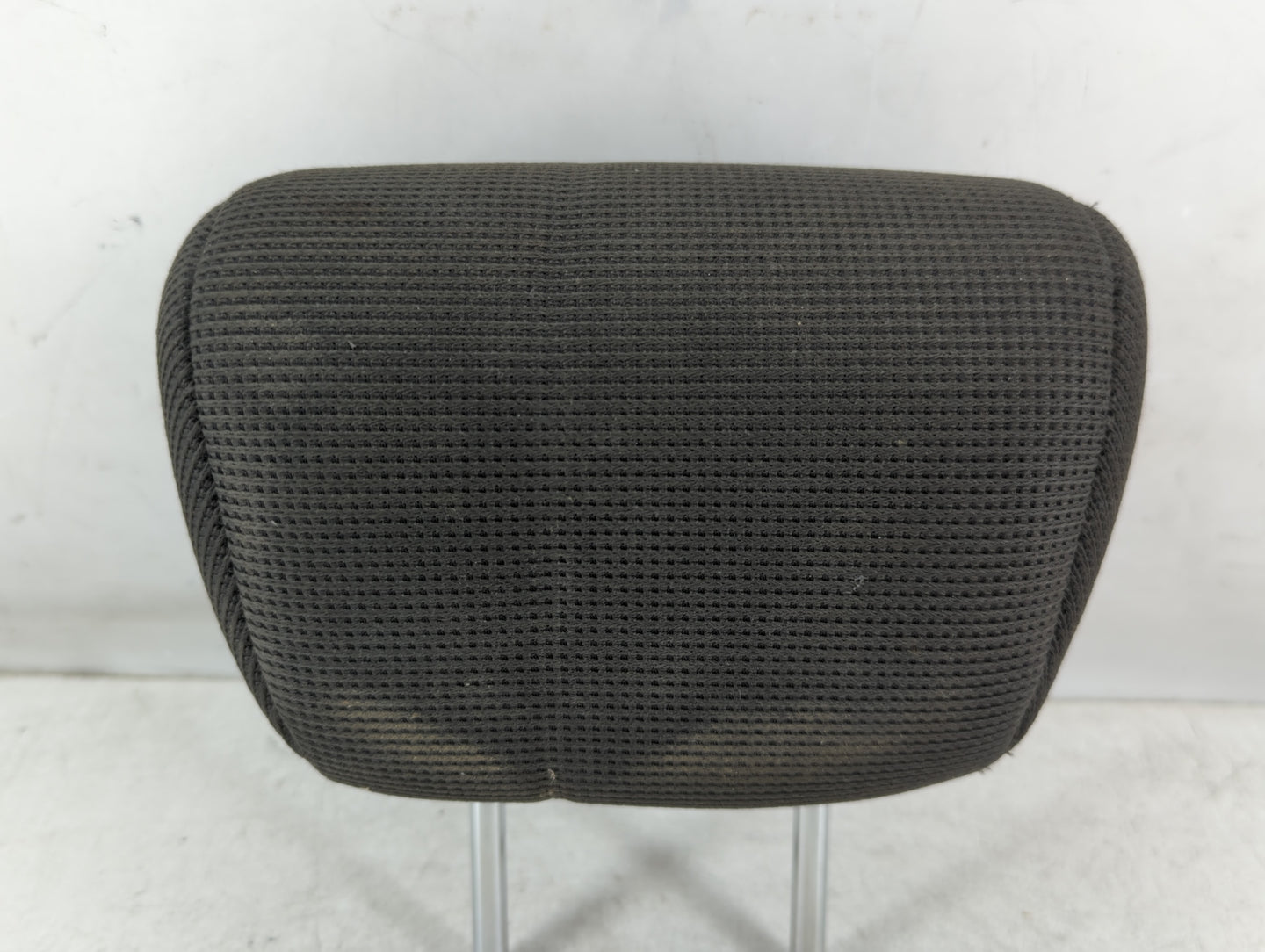 2010-2011 Kia Soul Headrest Head Rest Rear Center Seat Fits Fits 2010 2011 OEM Used Auto Parts - Oemusedautoparts1.com
