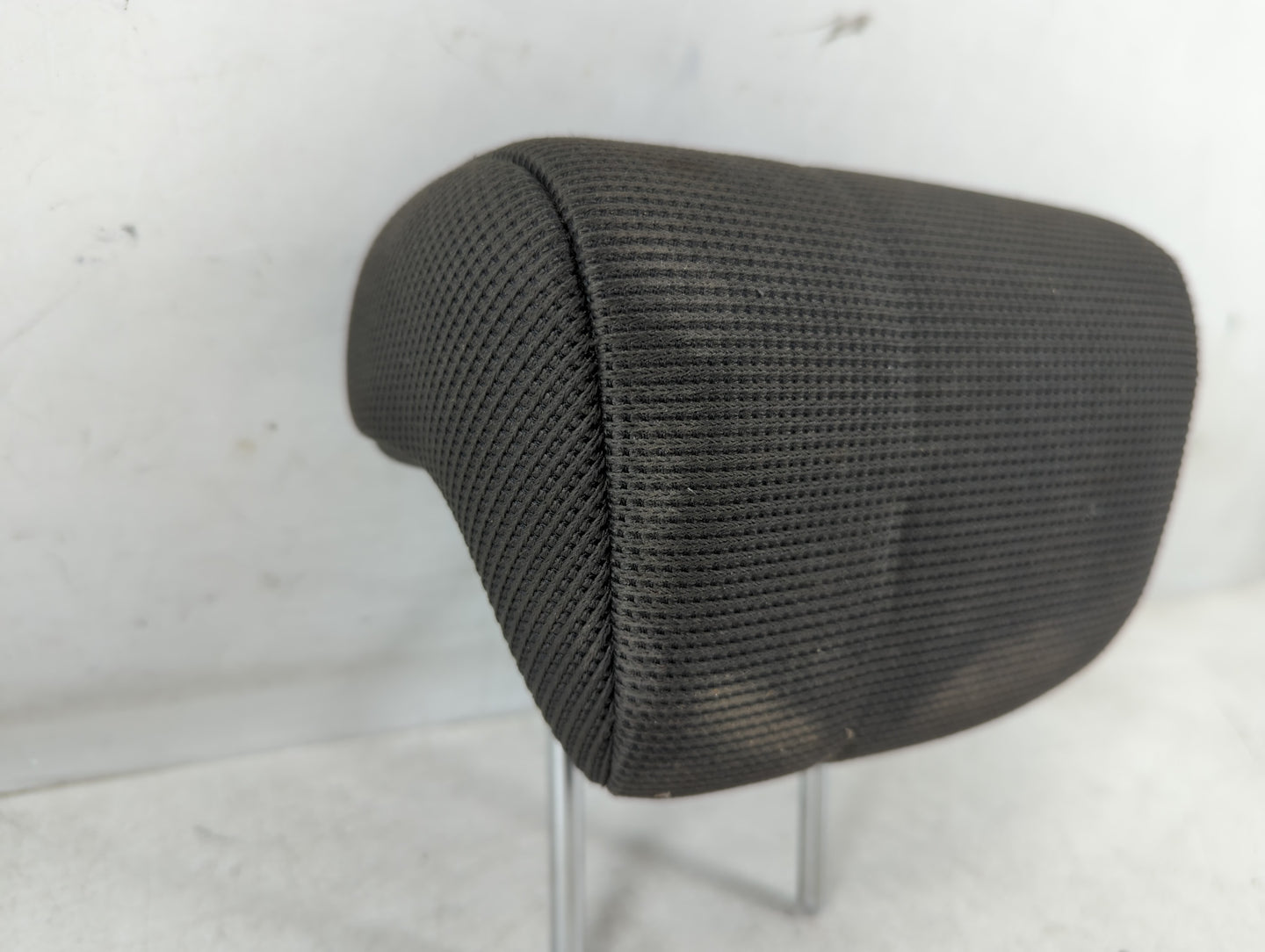 2010-2011 Kia Soul Headrest Head Rest Rear Center Seat Fits Fits 2010 2011 OEM Used Auto Parts - Oemusedautoparts1.com