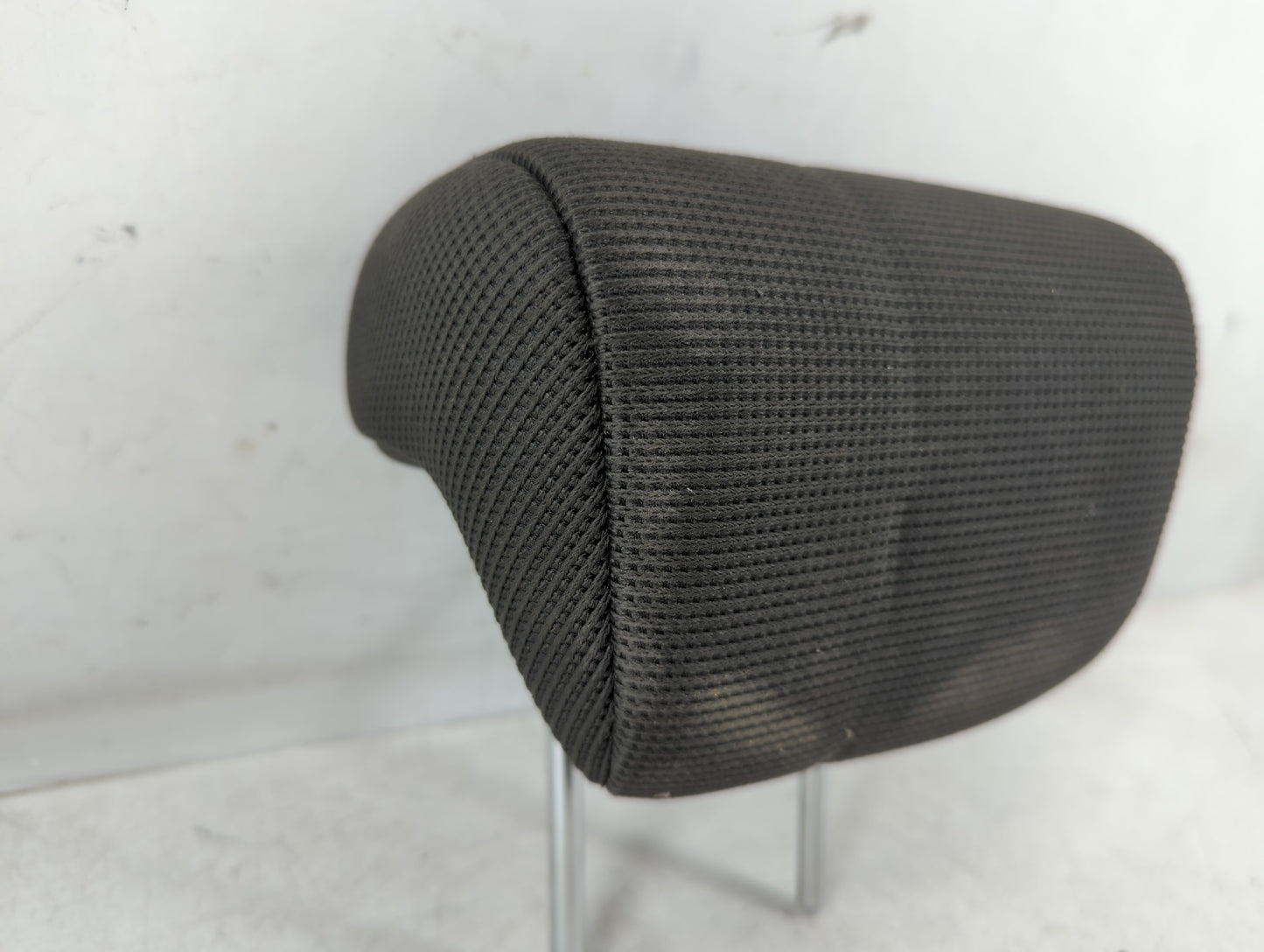 2010-2011 Kia Soul Headrest Head Rest Rear Center Seat Fits Fits 2010 2011 OEM Used Auto Parts - Oemusedautoparts1.com