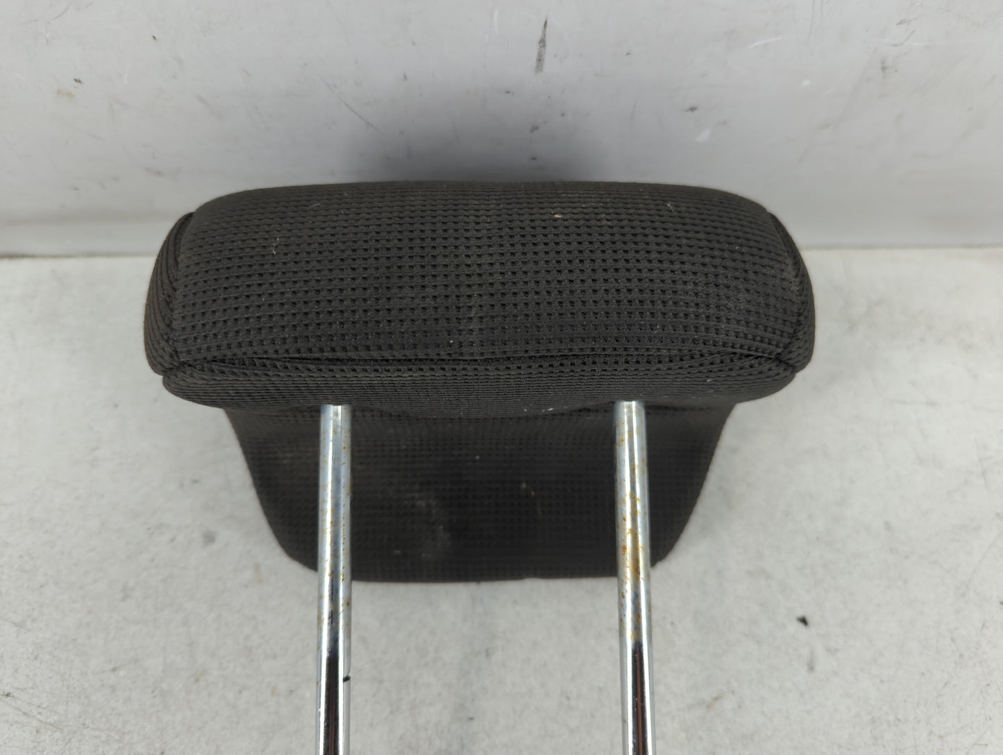 2010-2011 Kia Soul Headrest Head Rest Rear Center Seat Fits Fits 2010 2011 OEM Used Auto Parts - Oemusedautoparts1.com