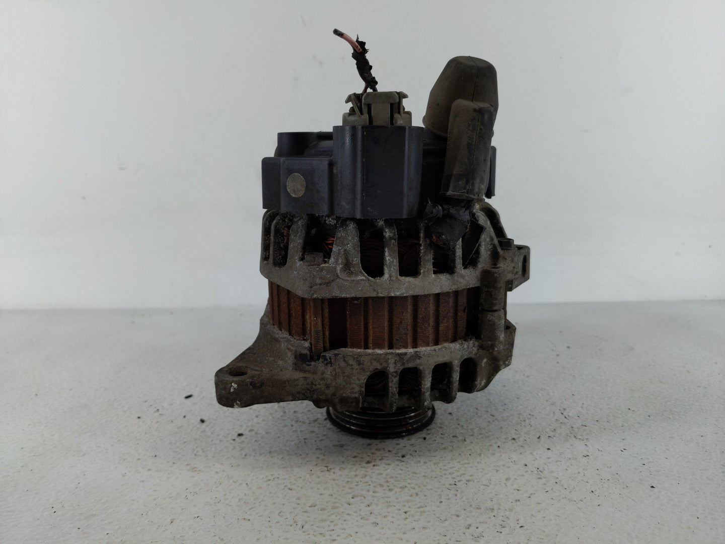 2010-2011 Kia Soul Alternator Replacement Generator Charging Assembly Engine OEM Fits Fits 2007 2008 2009 2010 2011 2012 OEM