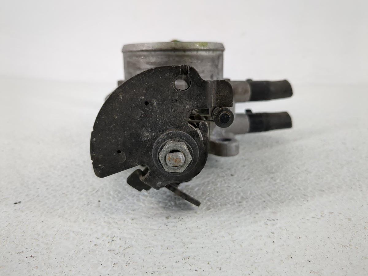 2010-2011 Kia Soul Throttle Body P/N:35100-23950 Fits Fits 2010 2011 OEM Used Auto Parts - Oemusedautoparts1.com