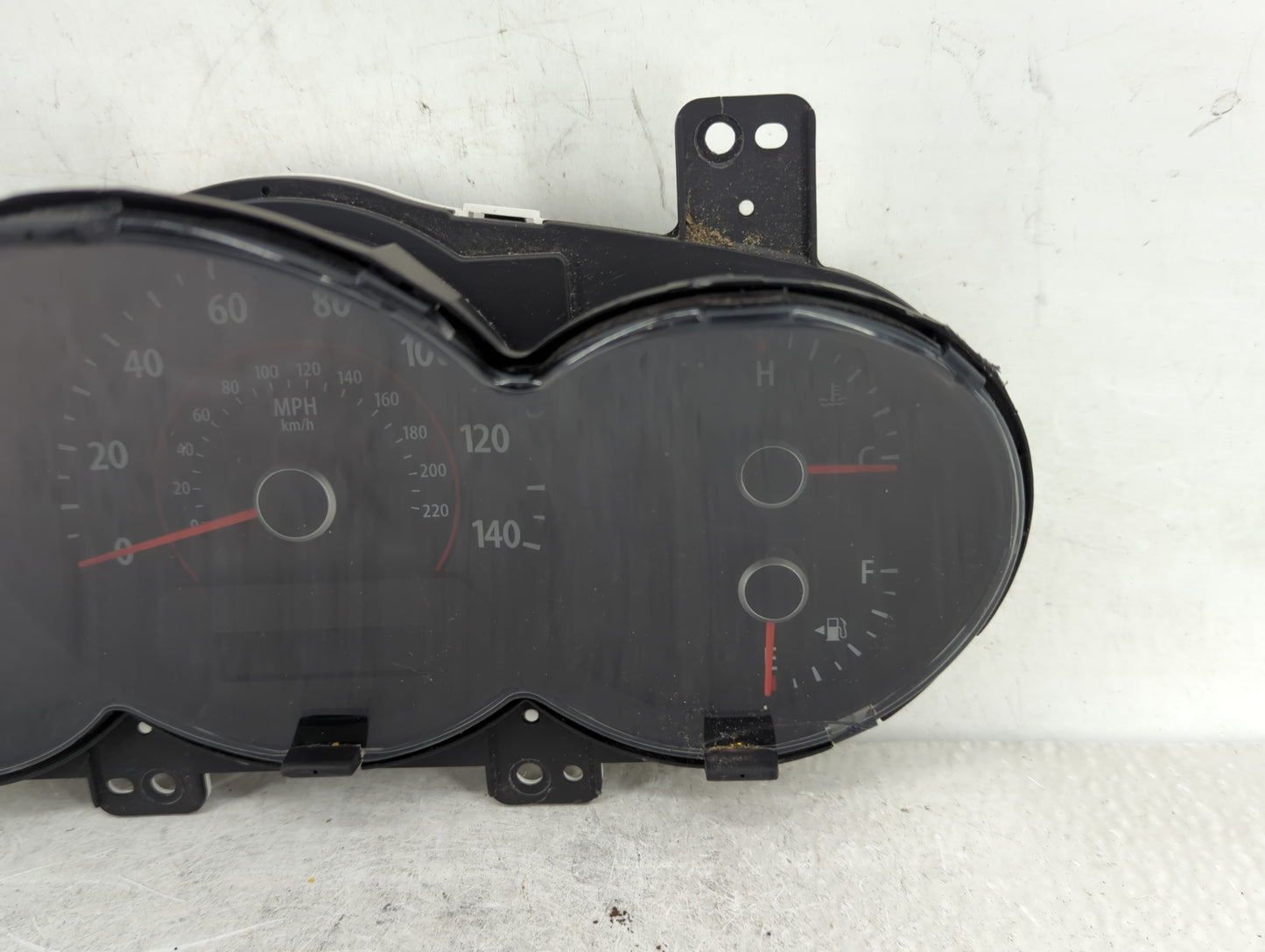 2010-2011 Kia Soul Instrument Cluster Speedometer Gauges Miles:122K Fits Fits 2010 2011 OEM Used Auto Parts - Oemusedautopar