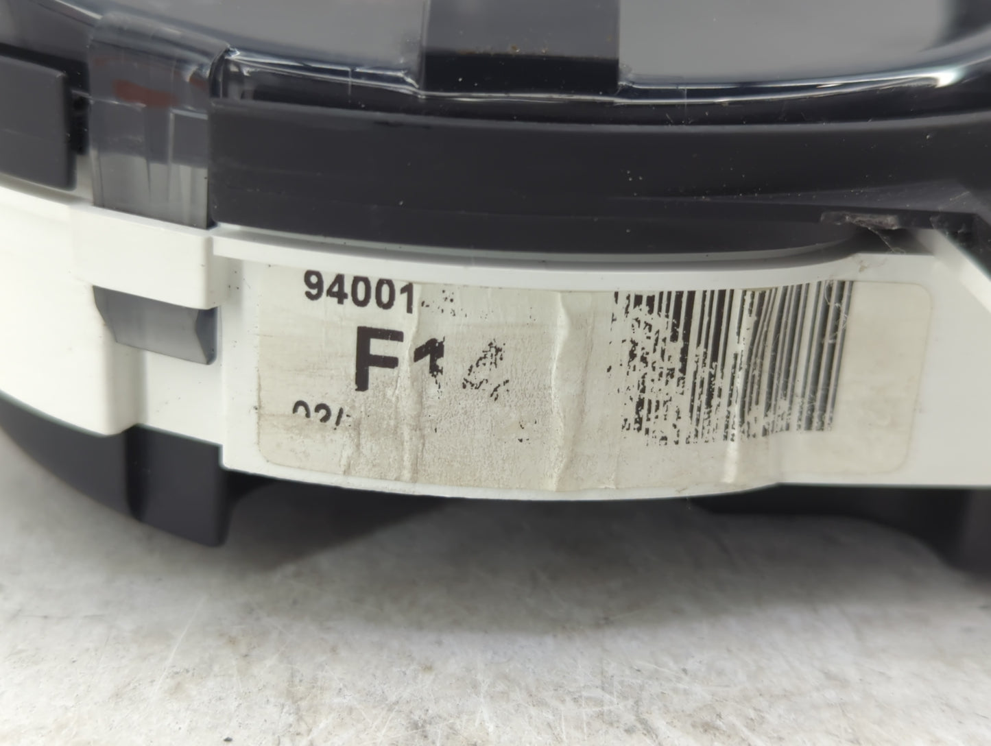 2010-2011 Kia Soul Instrument Cluster Speedometer Gauges Miles:122K Fits Fits 2010 2011 OEM Used Auto Parts - Oemusedautopar