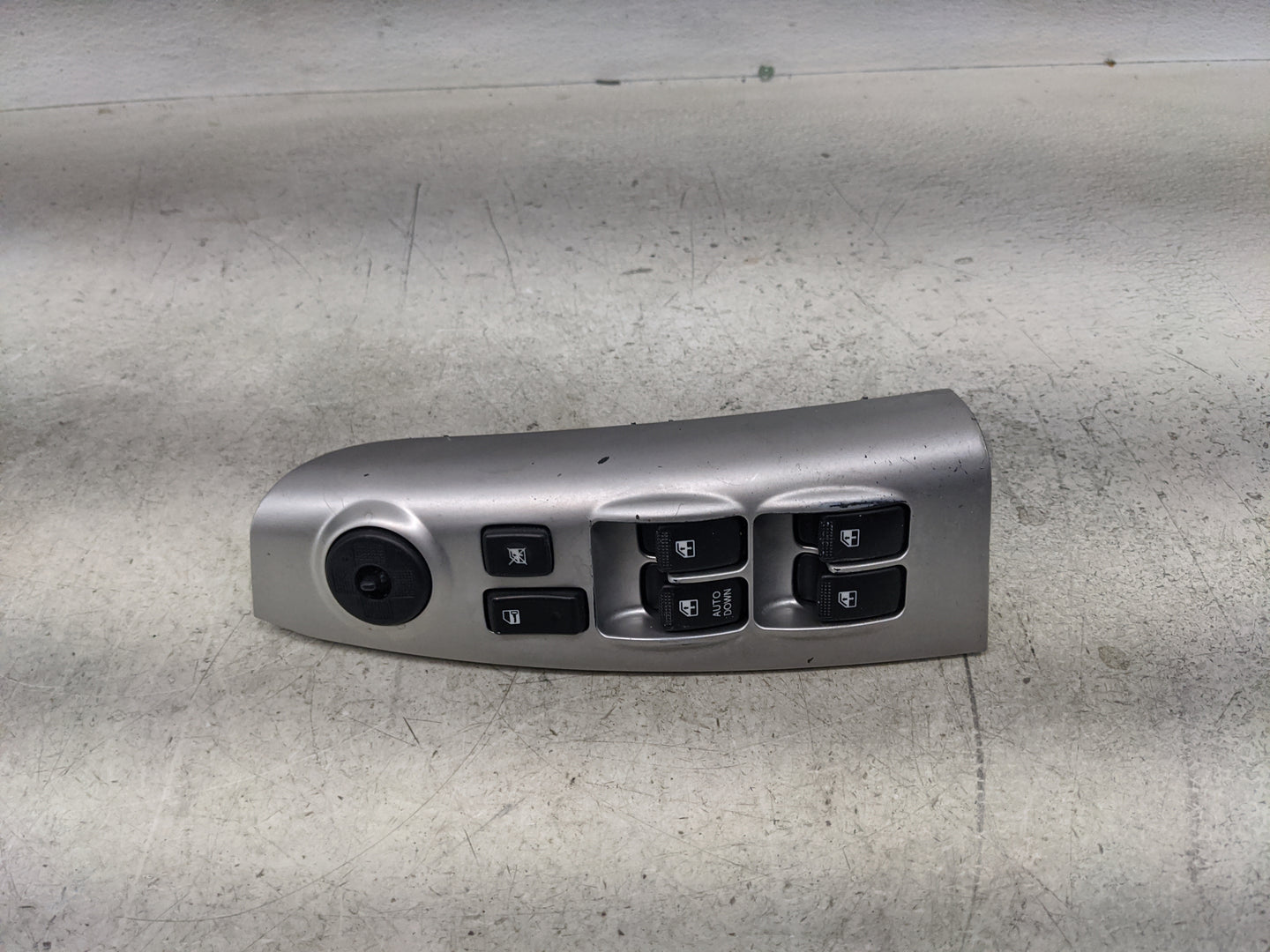 2005-2010 Kia Sportage Master Power Window Switch Replacement Driver Side Left Fits Fits 2005 2006 2007 2008 2009 2010 OEM U