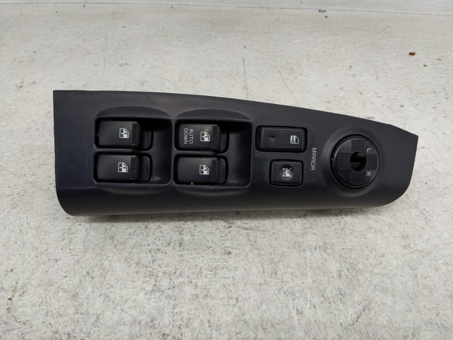 2005-2010 Kia Sportage Master Power Window Switch Replacement Driver Side Left P/N:93570-1F260WK Fits OEM Used Auto Parts - 