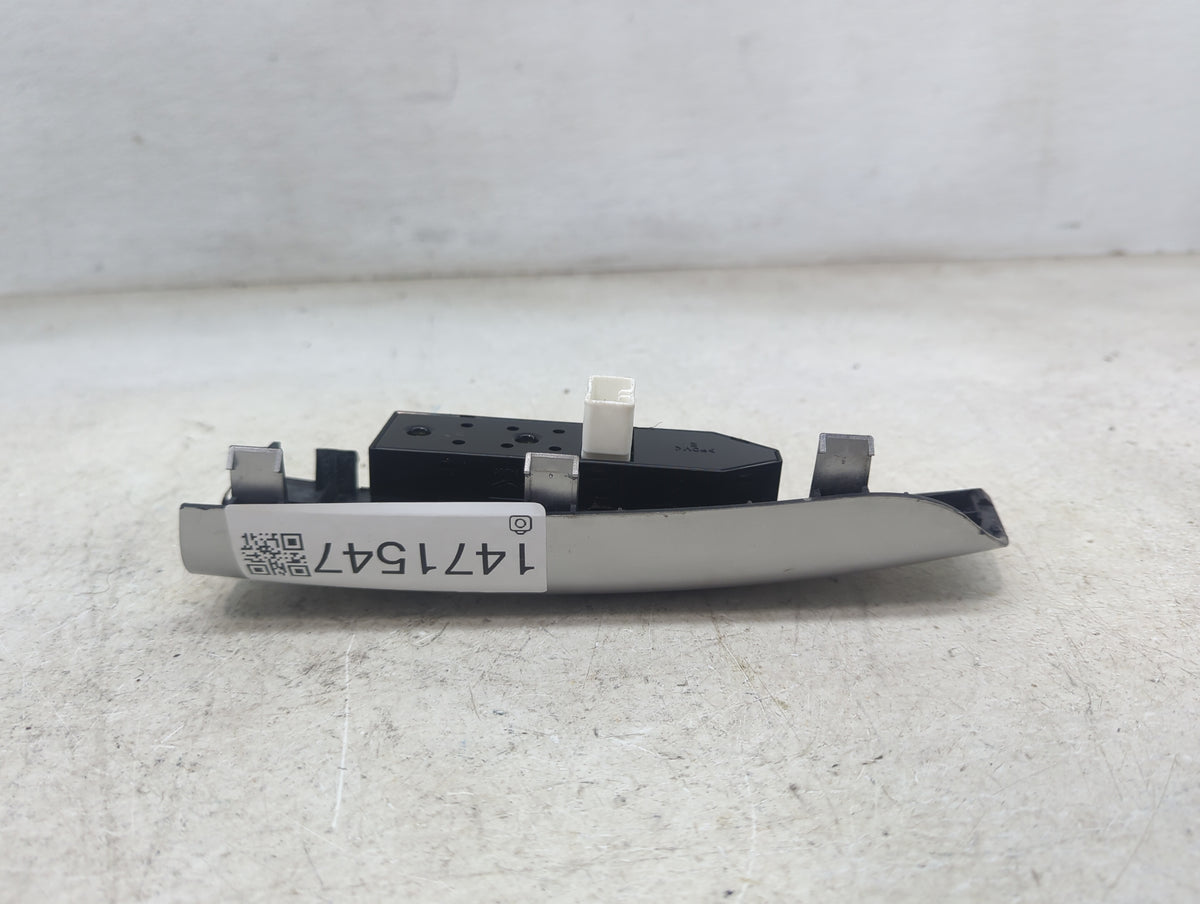 2010 Kia Sportage Passenger Right Power Window Switch - Oemusedautoparts1.com