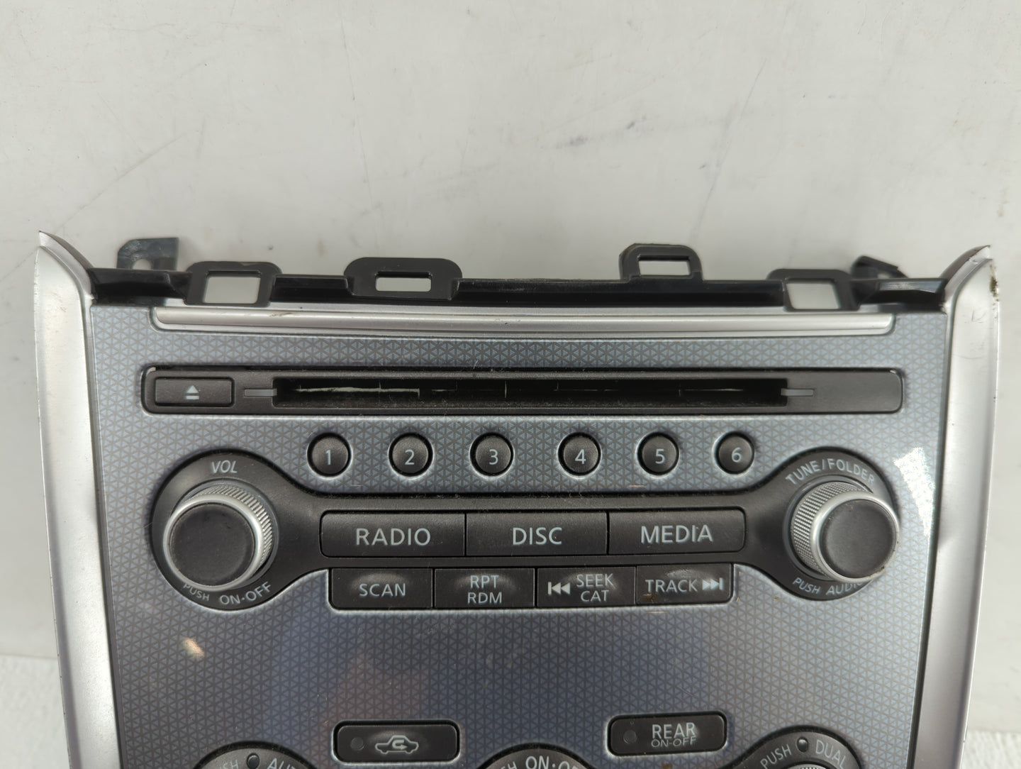 2005-2010 Kia Sportage Radio Control Panel - Oemusedautoparts1.com