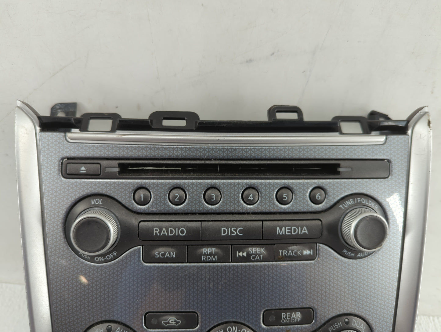2005-2010 Kia Sportage Radio Control Panel - Oemusedautoparts1.com