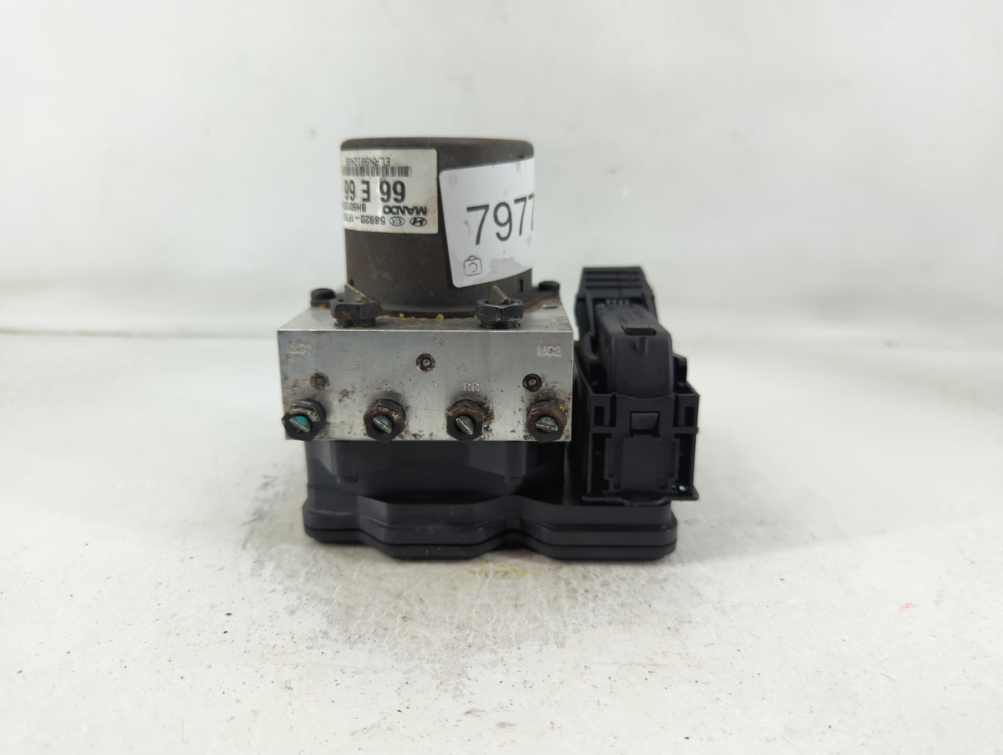 2010 Kia Sportage ABS Pump Control Module Replacement P/N:58920-1F750 Fits OEM Used Auto Parts - Oemusedautoparts1.com