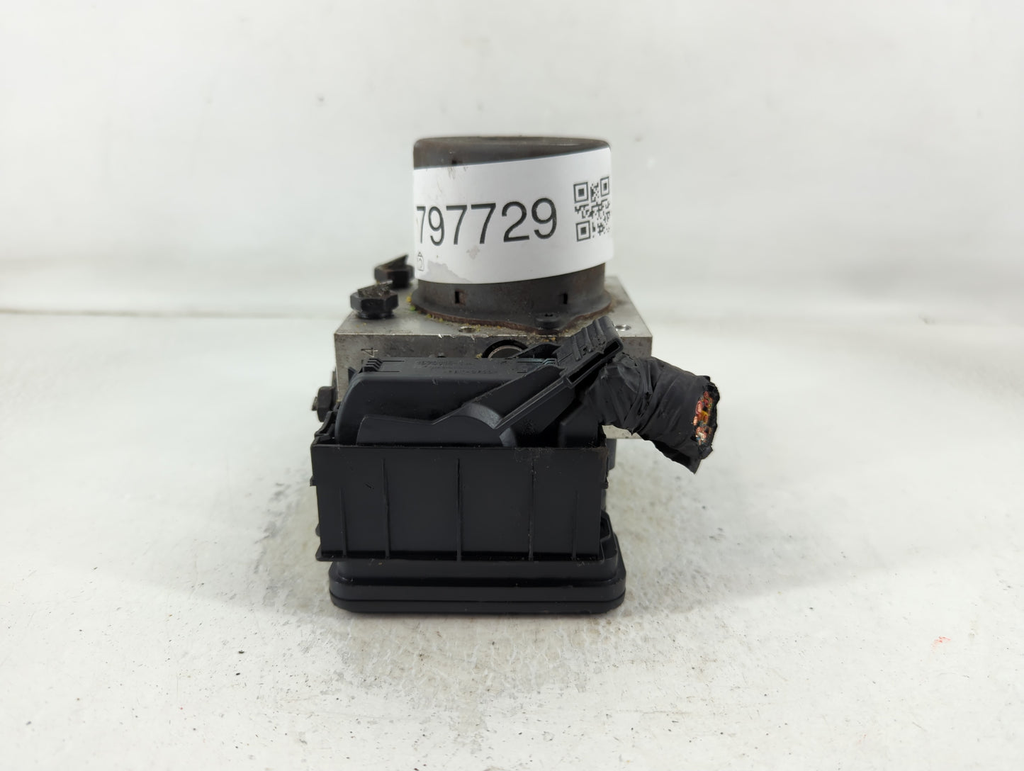 2010 Kia Sportage ABS Pump Control Module Replacement P/N:58920-1F750 Fits OEM Used Auto Parts - Oemusedautoparts1.com