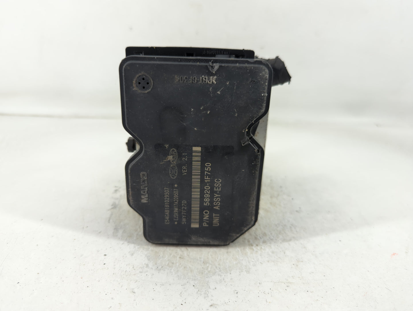 2010 Kia Sportage ABS Pump Control Module Replacement P/N:58920-1F750 Fits OEM Used Auto Parts - Oemusedautoparts1.com