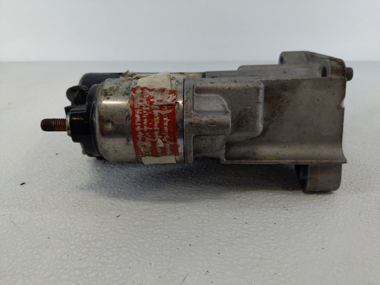2008-2012 Land Rover Lr2 Car Starter Motor Solenoid OEM P/N:6G9N-11000-LD Fits Fits 2008 2009 2010 2011 2012 OEM Used Auto P