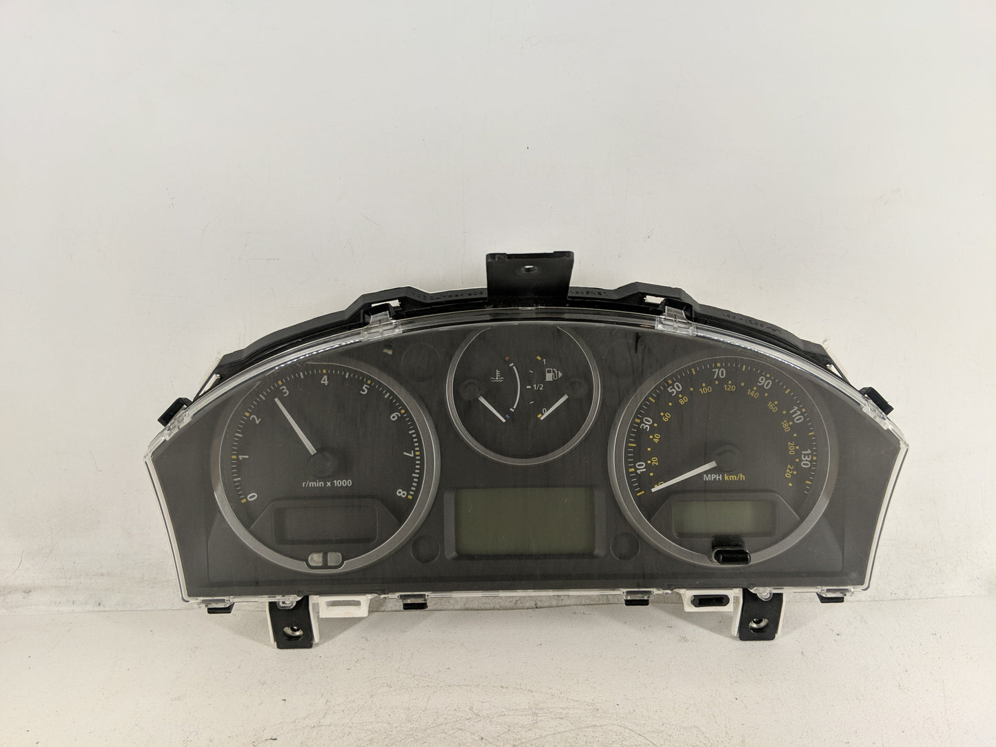 2008-2010 Land Rover Lr2 Instrument Cluster Speedometer Gauges P/N:LR-0021-001 Fits Fits 2008 2009 2010 OEM Used Auto Parts 