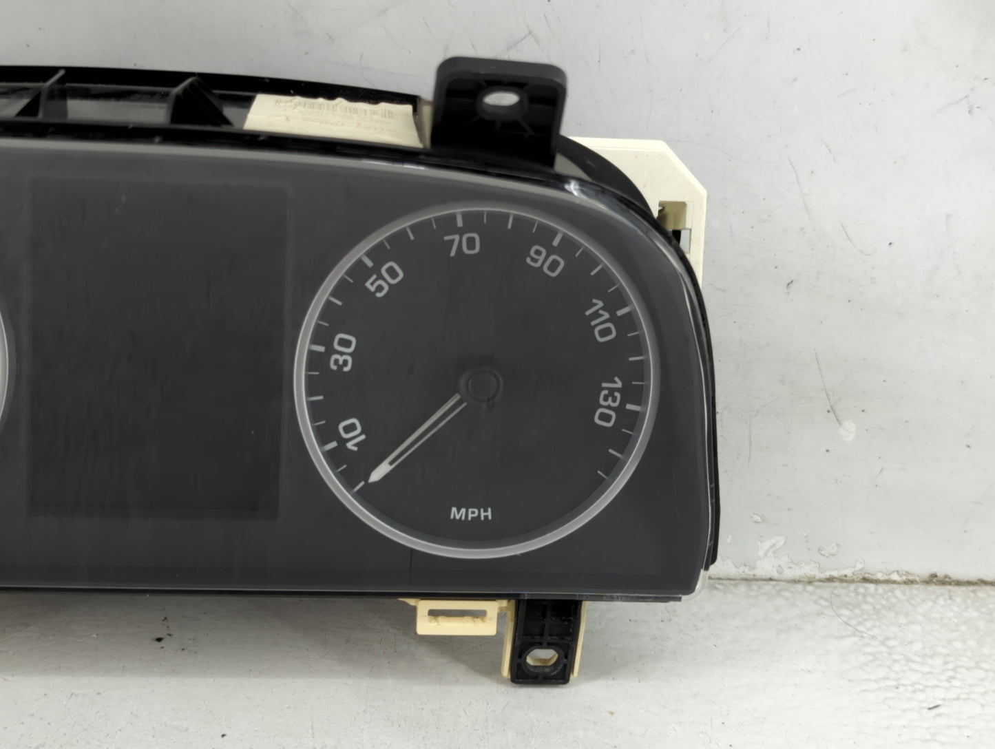 2010 Land Rover Lr2 Instrument Cluster Speedometer Gauges P/N:AH22-10849-AG VPAH2F-10849-AG Miles: Fits Fits 2011 2012 2013 