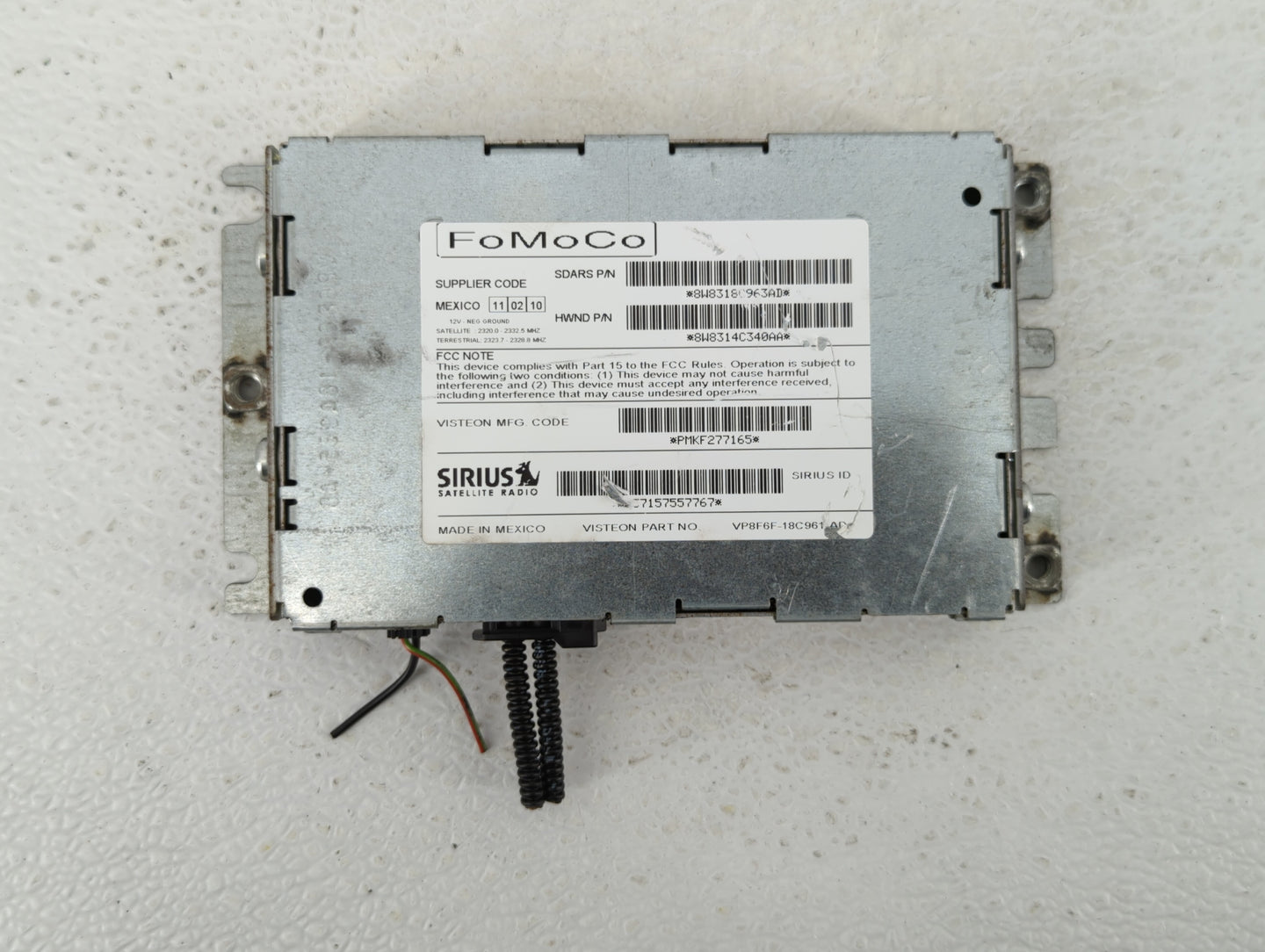 2010 Land Rover Lr2 Am Fm Cd Player Radio Receiver - Oemusedautoparts1.com