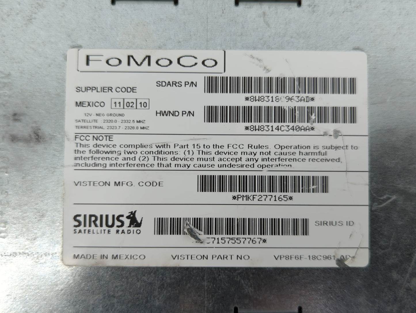 2010 Land Rover Lr2 Am Fm Cd Player Radio Receiver - Oemusedautoparts1.com