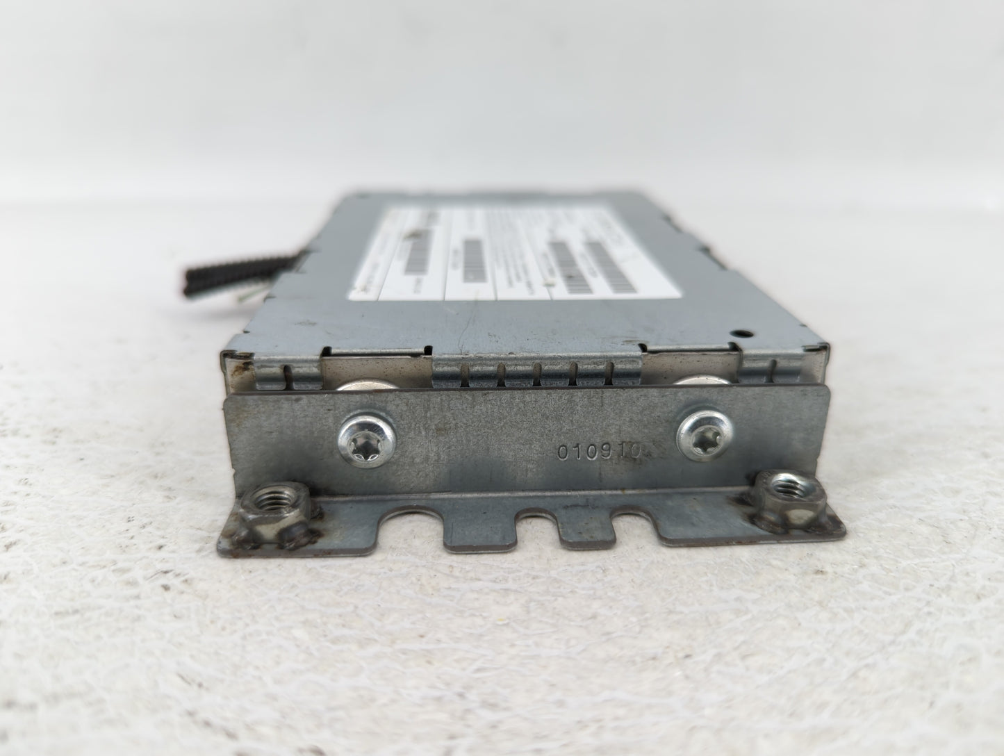 2010 Land Rover Lr2 Am Fm Cd Player Radio Receiver - Oemusedautoparts1.com