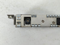 2010 Land Rover Lr2 Am Fm Cd Player Radio Receiver - Oemusedautoparts1.com