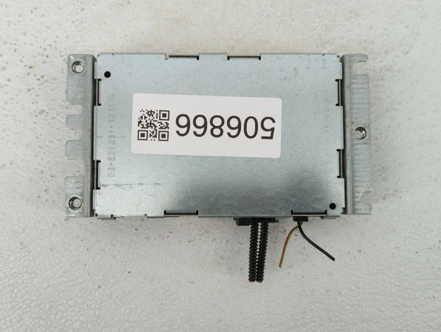 2010 Land Rover Lr2 Am Fm Cd Player Radio Receiver - Oemusedautoparts1.com