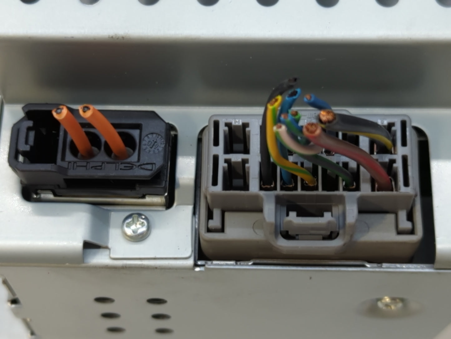 2008-2012 Land Rover Lr2 Am Fm Cd Player Radio Receiver - Oemusedautoparts1.com