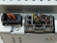 2008-2012 Land Rover Lr2 Am Fm Cd Player Radio Receiver - Oemusedautoparts1.com